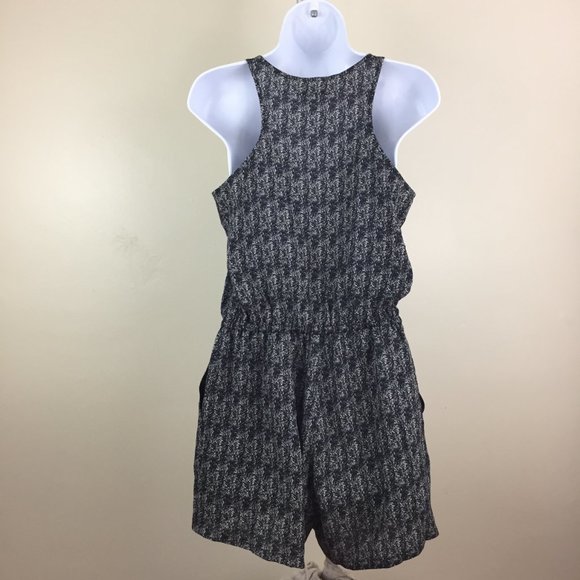 BROADWAY & BROOME Madewell Black Off White Print 100% Silk One Piece Romper - Picture 10 of 11